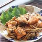 【秋鮭と舞茸の甘辛炒め】ご飯がめっちゃ進むおかず！