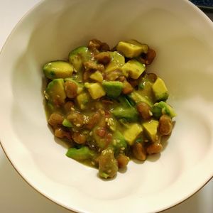 曖昧の作ってみた!投稿(【3分＋隠し味！アボカド納豆和え】)