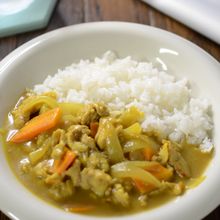 まろやか！グルテンフリー【米粉のポークカレー】ハマる美味しさ