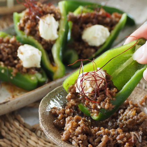 クリチとピリ辛肉味噌ピーマン。パリッパリ食感が止まらない。