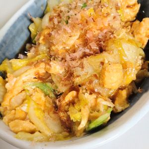 ゆみの作ってみた!投稿(行列の定食屋さんの🍚白菜と卵の和風うま塩バタポン炒め🤩)