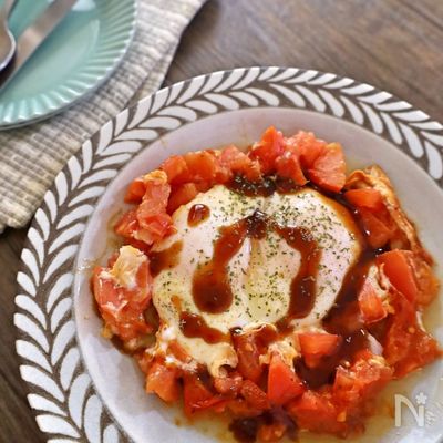 新たな美味しさ♡焼きトマトの目玉焼き