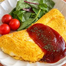簡単なのに褒められる♡【デミ風オムレツ】身近な調味料で♬