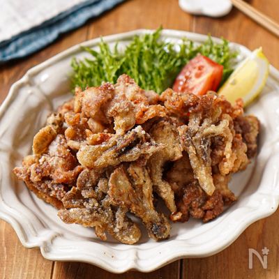 【豚こまと舞茸のカリカリ揚げ】節約おかず/おつまみにも♡︎