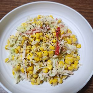 とももの作ってみた!投稿(5分で完成！【キャベツとカニかまのやみつきコールスロー】)