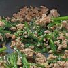 旬の美味しさ【ごま油香る春菊とひき肉のピリ辛スパゲッティ】の工程3
