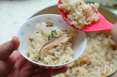 レンコンと干しシイタケの中華風炊き込み御飯