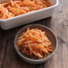 【人参1本で♪電子レンジ使用】胡麻マヨ和え