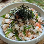我が家の人気ごはん《香ばし鮭と大葉のちらし寿司》
