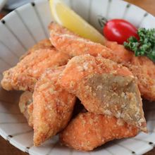 肉を越える旨さ！【鮭のだし唐揚げ】