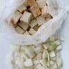 ［絹厚揚げと新玉のそぼろ煮］物価高を乗り切るボリュームおかずの工程1