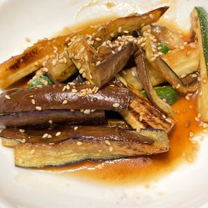 すみれの作ってみた!投稿(【茄子とズッキーニのオイスターポン酢だれ】おつまみおかず♡)