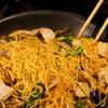 【新定番！】オイスターソースが決め手！上海焼きそばの工程7