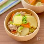 食べ応えバッチリ♩じゃがバター豚汁