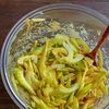 やみつきセロリのコク味噌マヨ和えの工程2