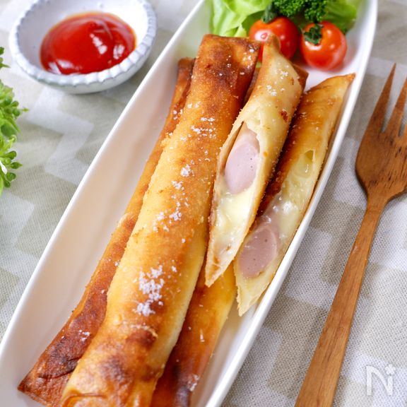子供が喜ぶ♡『魚肉ソーセージとチーズのスティック春巻き』