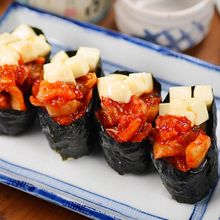 旦那のおつまみ🍺⑨キムチーズマヨ軍艦巻き😋🍣