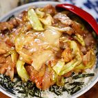 牛丼屋の10倍おいしい🤩豚の生姜焼きチーズ丼🍚💨