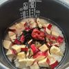 炊飯器で簡単!さつまいもと塩昆布の梅炊き込みごはんの工程1