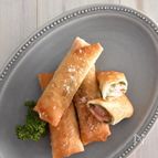 超簡単！カニカマと大葉のチーズ春巻き