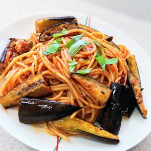 Patchouli🐱🐾の作ってみた!投稿(家庭レベルを脱却するナスとトマトのパスタ)