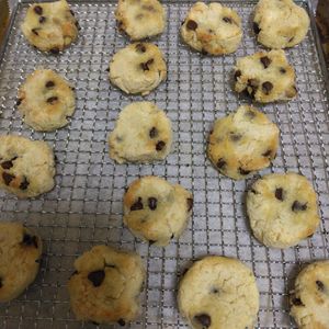 ももの作ってみた!投稿(カリッモチッと新食感がクセに♡生おからと米粉のチョコクッキー)