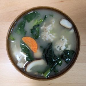 ゆいの作ってみた!投稿(【ねぎ鶏つみれのお味噌汁】夫が喜ぶ♪満腹お味噌汁♡)