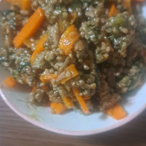 ミナの作ってみた!投稿(ご飯が進む☆ほうれん草とにんじんの肉味噌炒め)