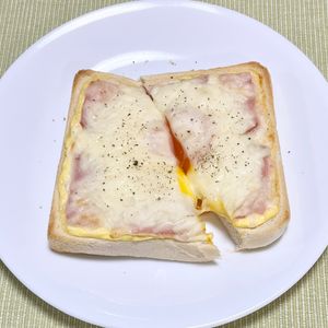 キャピタンの作ってみた!投稿(とろ〜り卵が美味しい♡カルボナーラ トースト♡)