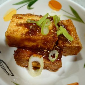 nyatarouの作ってみた!投稿(焼くだけ！厚揚げの甘辛ごま生姜焼き｜副菜や作り置きに♪)
