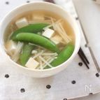 だしいらず！スナップえんどうとえのきだけのおみそ汁