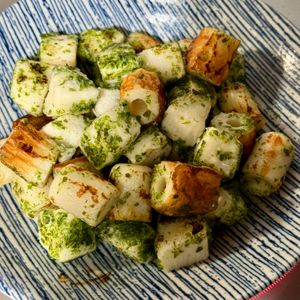 はちの作ってみた!投稿(〖ちくわと長芋の磯辺焼き〗スグデキおかず！お酒のお供にも♪)