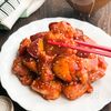 こってりダレでご飯が進む!サツマイモ入りヤンニョムチキン