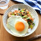 節約食材で大満足◎小松菜と豚こまのスタミナ炒め