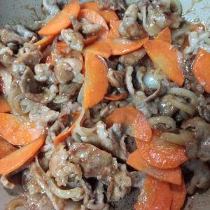 鶏皮坊主の作ってみた!投稿(さっと作れる【豚こまと野菜の味噌しょうが炒め】)