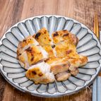 パリパリ皮が美味しい「鶏の塩水焼き」