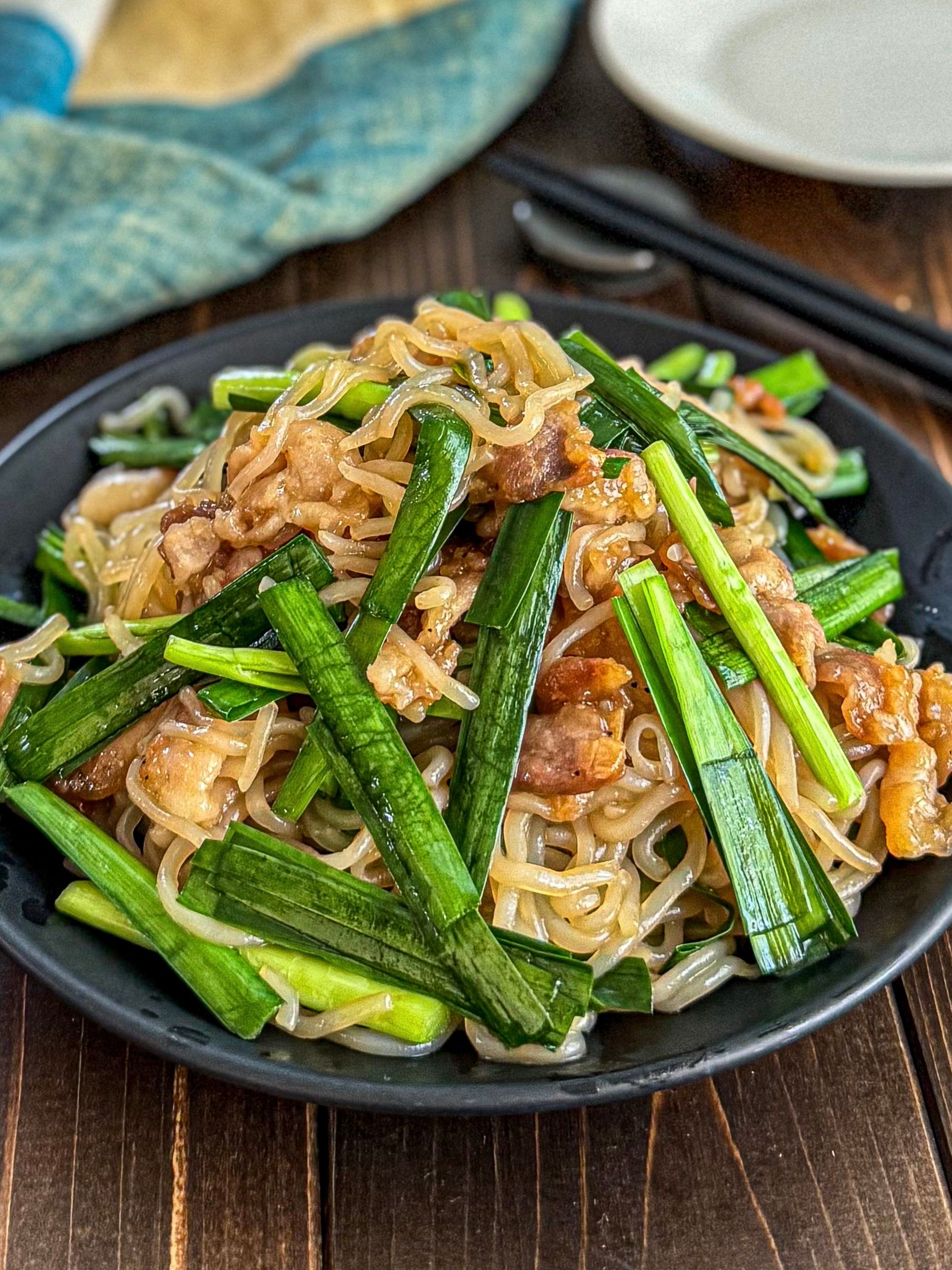 しらたきが絶品《ニラ豚♡甘辛オイスター炒め》 | レシピサイトNadia