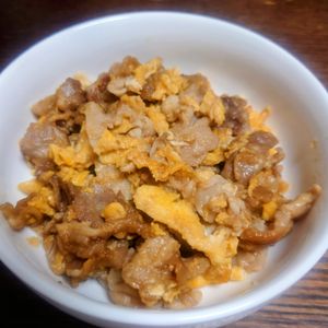 オレンジの作ってみた!投稿(ワンパン10分【豚こまと卵の濃厚旨だれ】)