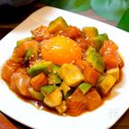 【黄金コンビで夏を乗り切る!!】サーモンとアボカドのユッケ