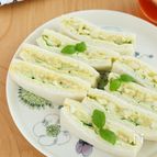 バジル香る◎爽やかきゅうりと卵のクリーミーサンドイッチ