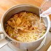 たっぷりきのこと豚バラの和風あんかけラーメンの工程3