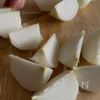 新玉ねぎのバルサミコローストの工程1