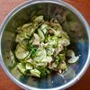 【ズッキーニとツナのさっぱり塩昆布和え】切って和えるだけ！の工程3