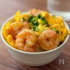 【とろたまエビ丼】ぷりっと！とろとろ！相性抜群な組み合わせ✨