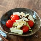 【春キャベツとミニトマトの塩昆布和え】混ぜて振るだけ！