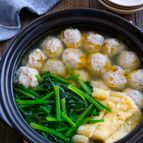 れんこん入り鶏団子とほうれん草のお鍋