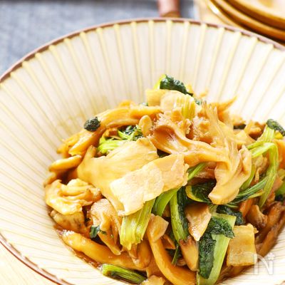 旨味ぎっしり♡【小松菜と舞茸のオイスター炒め】お弁当にも◎