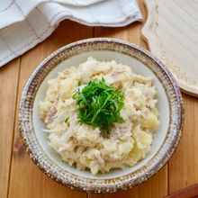 あと一品に！ツナ玉ねぎの優しいホットポテサラ