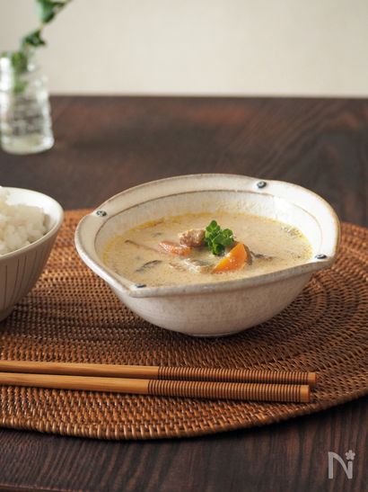 さばみそ缶とごぼうの豆乳スープ♪（出汁不要）