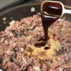 疲れた日に！【ハンバーグ風トマトチーズ丼】の工程2